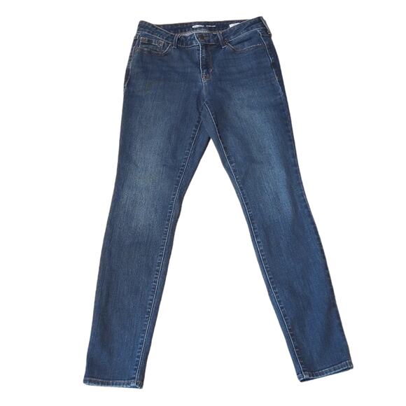 Old Navy Ladies size 6 Long Skinny‎ Jeans - Picture 1 of 5